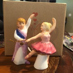 MWAH! Ballet Dancers Salt and Pepper Shakers